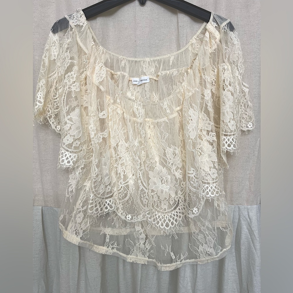 Coco + James - Sz XL - lace top in cream